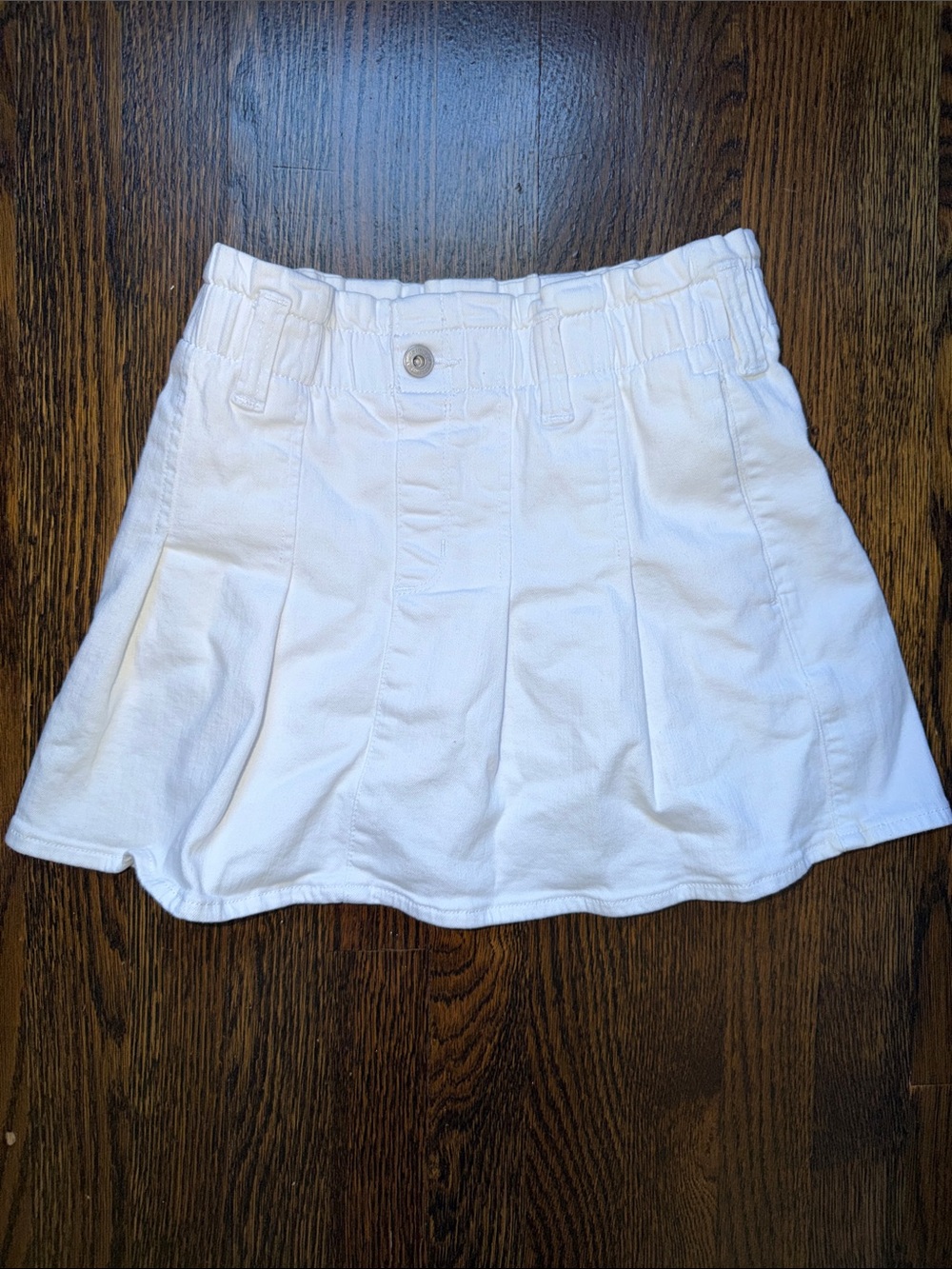Abercrombie kids White denimPleated Skater Skirt size 13-14 regular